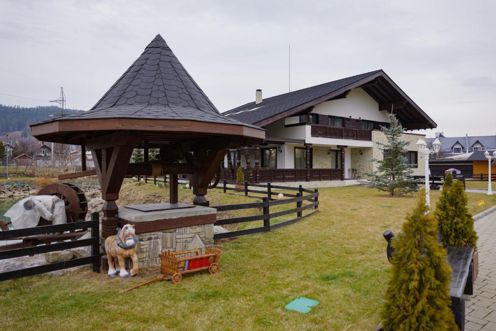 Niro Residence Gura Humorului Kültér fotó
